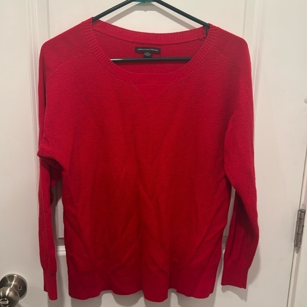 American Eagle Outfitters AE Red Burgundy V-neck Long Sleeve Sweater Size L